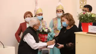 Фонд академика Шарманова вручил награды врачам за выдающиеся достижения