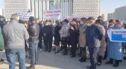 Работники детских садов провели акцию протеста в Туркестане