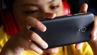 Токаев: Дети отвлекаются на ненужные вещи из-за свободного времени