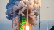 Южная Корея запустила первую отечественную космическую ракету