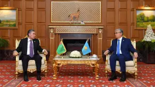 Президент Токаев полетит в Туркменистан
