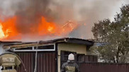 "Могли взорваться": полицейские спасли из пожара семь человек в Караганде