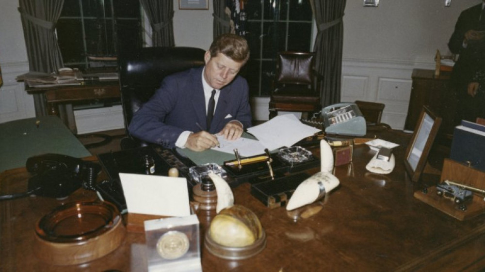 США собираются опубликовать новые материалы об убийстве Кеннеди