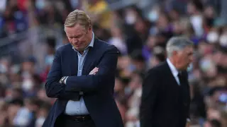 Фанаты "Барселоны" атаковали машину с тренером после проигрыша "Реалу"