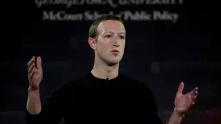 Цукерберг заявил о попытках оклеветать Facebook