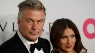 Жена Болдуина высказалась о произошедшей на съемках трагедии