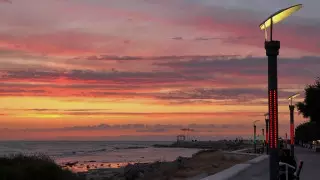 Жители Актау пожаловались на запах гари