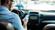 iPhone научат выявлять аварии и звонить в экстренные службы - СМИ