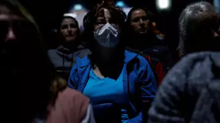 В Польше начали вакцинировать от коронавируса на кладбищах