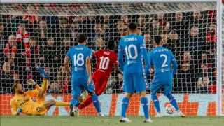 "Ливерпуль" и "Аякс" досрочно вышли в 1/8 финала Лиги чемпионов. Обзор игрового дня