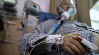 Ученые выявили группу людей, склонных к тяжелому течению COVID-19