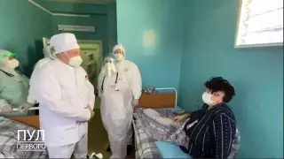 Лукашенко снял маску в "красной" зоне, чтобы исключить слухи о двойнике