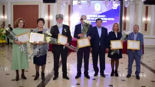 Аким Атырауской области встретился с представителями НПО