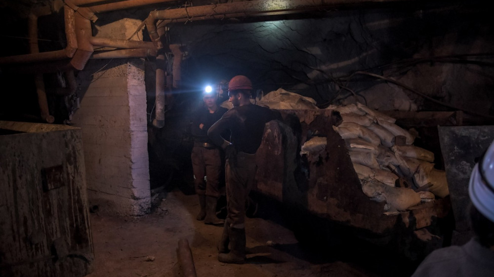 Спасатели разгазируют выработки после ЧП на шахте в Абае