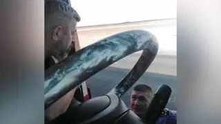"В пятый раз останавливают": видео водителя из Турции обсуждают в Казнете