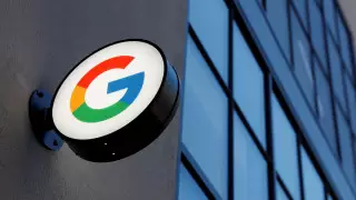 Стоимость компании - владельца Google достигла 2 триллионов долларов