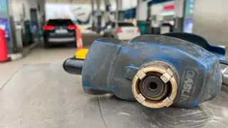 "Отпускают по талонам": ажиотаж с автогазом продолжается в Казахстане