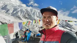 "Это сильнее страха за жизнь". Казахстанец покорил восьмитысячник в Гималаях