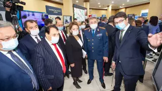 В Парламенте РК представлена услуга переоформления авто через Halyk Homebank