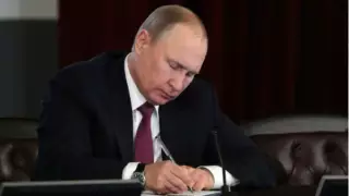 Путин подписал указ, приравнивающий товары из непризнанных ДНР и ЛНР к российским