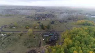 "Пока есть лес, мы не уедем". Как живут в умирающем селе в СКО