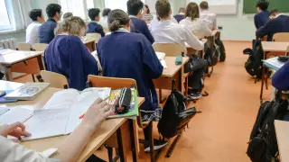 Президент обязал строить школы и детсады вместе с новым жильем