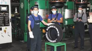 Карагандинцы выпустили первую шину на предприятии KAMA TYRES в Нижнекамске
