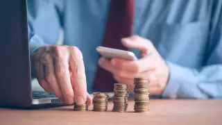 Зарплаты в Казахстане растут значительно быстрее, чем в России