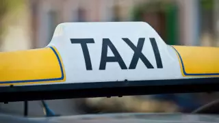 Павлодарка устроила скандал в такси и получила штраф