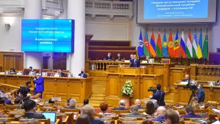 Спикер Сената обсудил водные проблемы с коллегами из СНГ