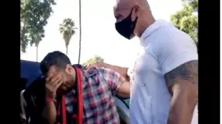 Дуэйн "Скала" Джонсон подарил свой пикап ветерану