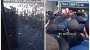 Раздача бесплатного плова обернулась столпотворением в Ташкенте