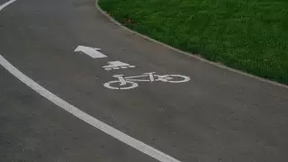 В Алматы не успели обустроить велодорожку по Манаса