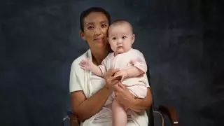 В Казахстане прошла социальная программа в поддержку матерей-одиночек