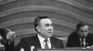 Назарбаев вспомнил о провокационных вбросах депутатов в 1991 году