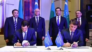 Казахстан и Узбекистан заключили соглашения на более 200 миллиардов тенге