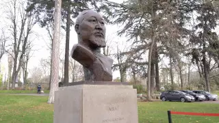 Бюст Абая открыли в Париже
