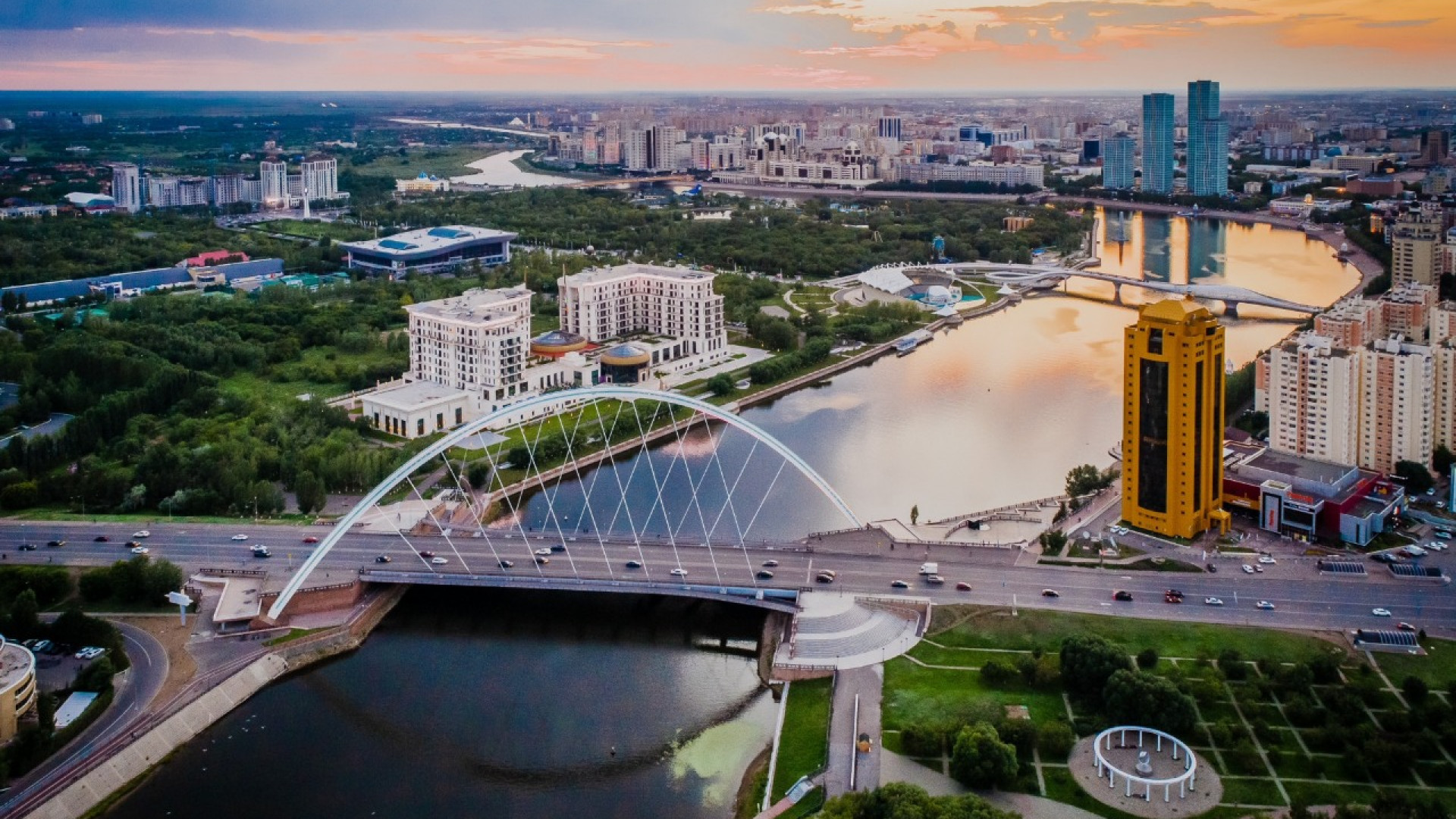 Сколько дней в астане. Столица Казахстана Нурсултан 2020. День столицы Астана. Астана фото города 2022.