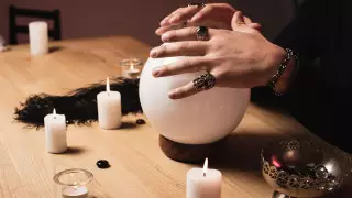 Карагандинка отдала "гадалке" 12 миллионов