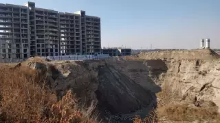 "Карьеры рядом с домами в Алматы". В стройкомпании ответили на обвинения