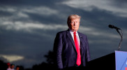 Китай должен заплатить за появление коронавируса - Трамп