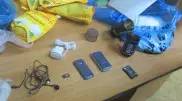 9 сотрудников колоний поймали на передаче запрещенных предметов осужденным