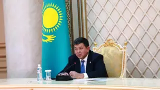 Аким Атырауской области рассказал, почему не сменил своих заместителей