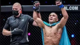 Казахстанский боец показал свои жуткие травмы в ответе критикам