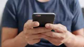 "Телефон не умолкал": мужчина сдавал несуществующие квартиры в Алматы и Нур-Султане