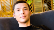 Экс-нападающий сборной Казахстана по футболу стал моделью