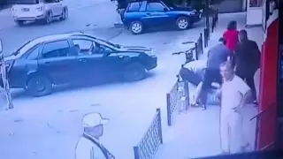 Жителя Талгара объявили в розыск за дерзкое избиение бойца ММА