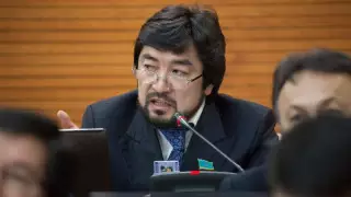 Мажилис досрочно прекратил полномочия депутата Бекболата Тлеухана