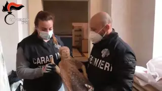 Старинные произведения искусства на миллионы евро конфисковали в Италии