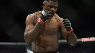 Чемпион UFC собрался покорить профессиональный бокс